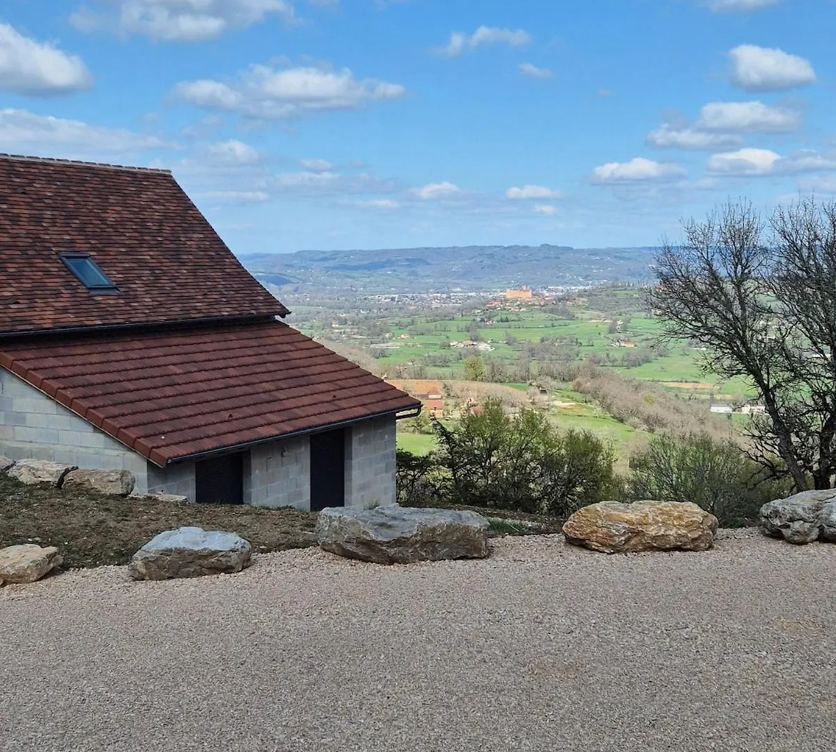 La Marilene, Grange Renovee Avec Vue Exceptionnelle Et Piscine Villa Loubressac 0*,